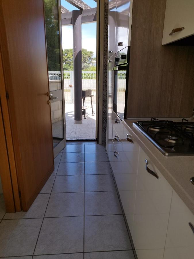 Casa Vacanze Il Sorriso Di Emi Torre Suda Ngoại thất bức ảnh